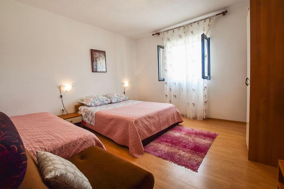 Apartments Derado Supetar Luaran gambar