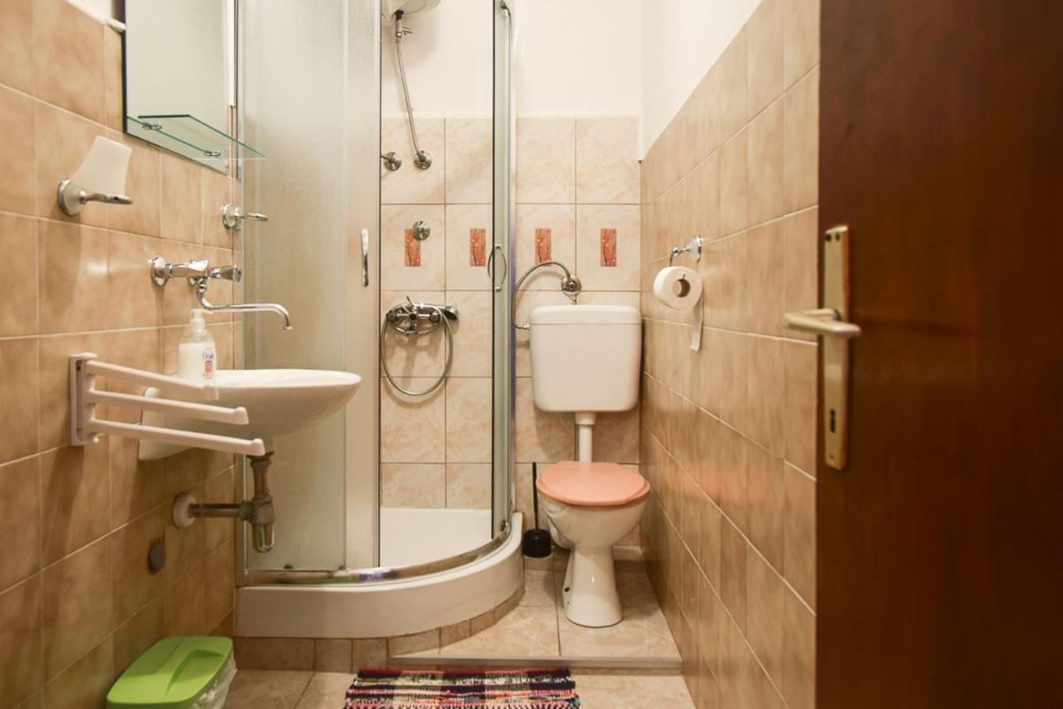 Apartments Derado Supetar Luaran gambar